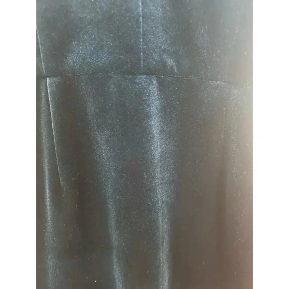 Nicholas Velvet off-the-shoulder Mini Dress in Green - Picture 7 of 7